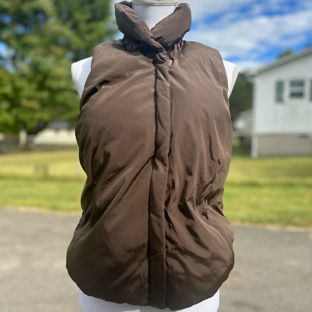 Gap and Old Navy Sz M Winter Vest Puffer Bundle